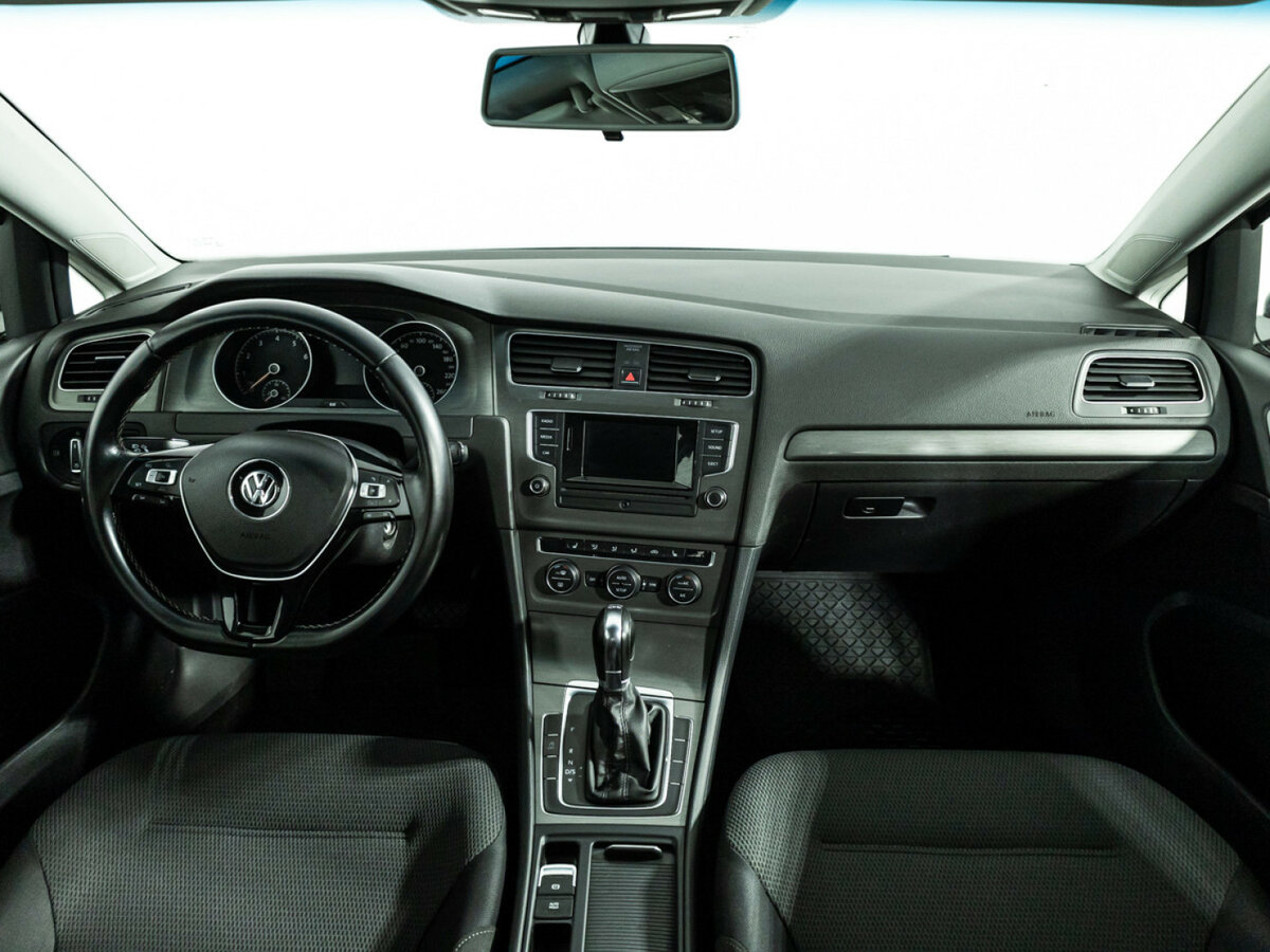 Volkswagen Golf 2013 года с пробегом. Фото: #12