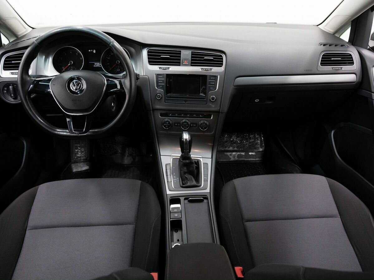 Volkswagen Golf 2013 года с пробегом. Фото: #14
