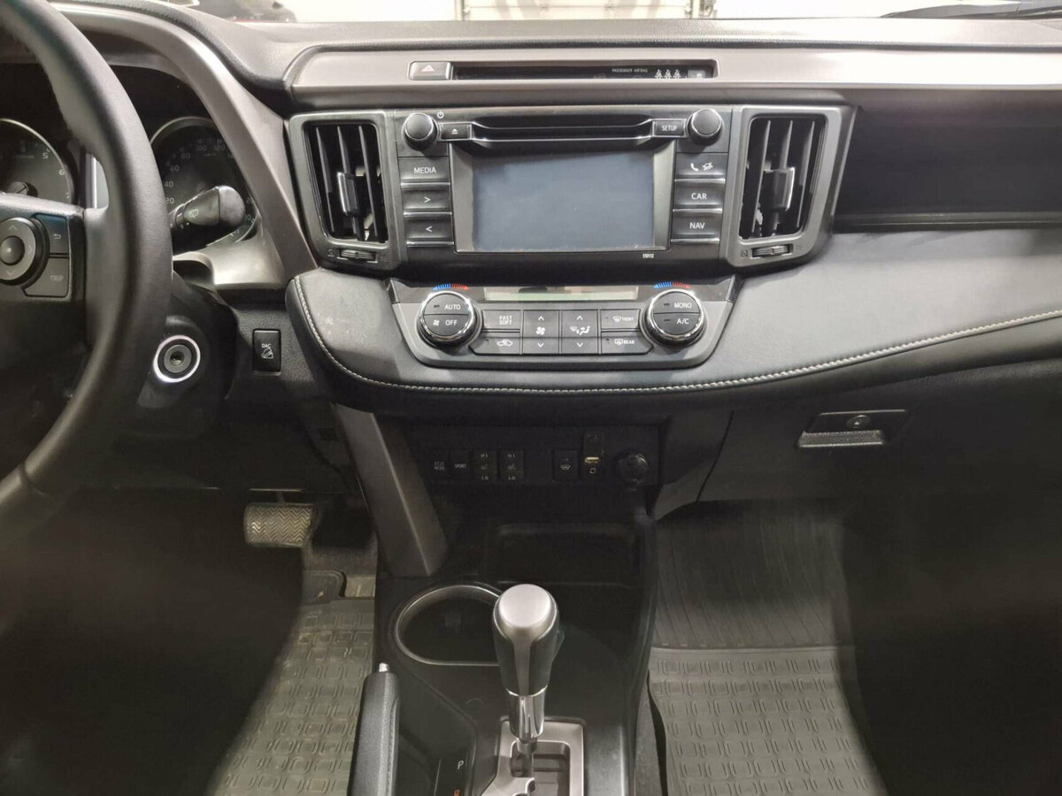 Toyota RAV4 2016 года с пробегом. Фото: #13