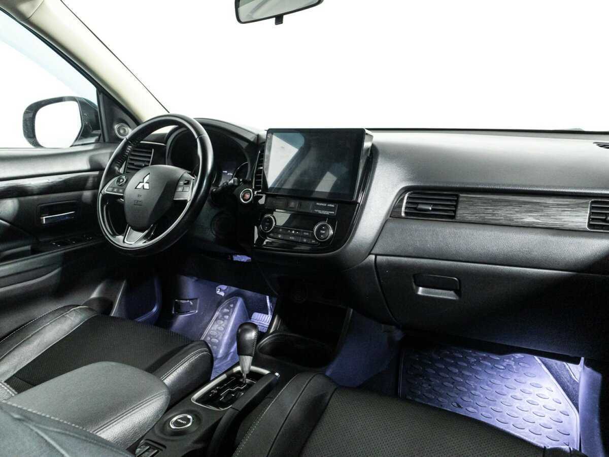Mitsubishi Outlander 2016 года с пробегом. Фото: #8