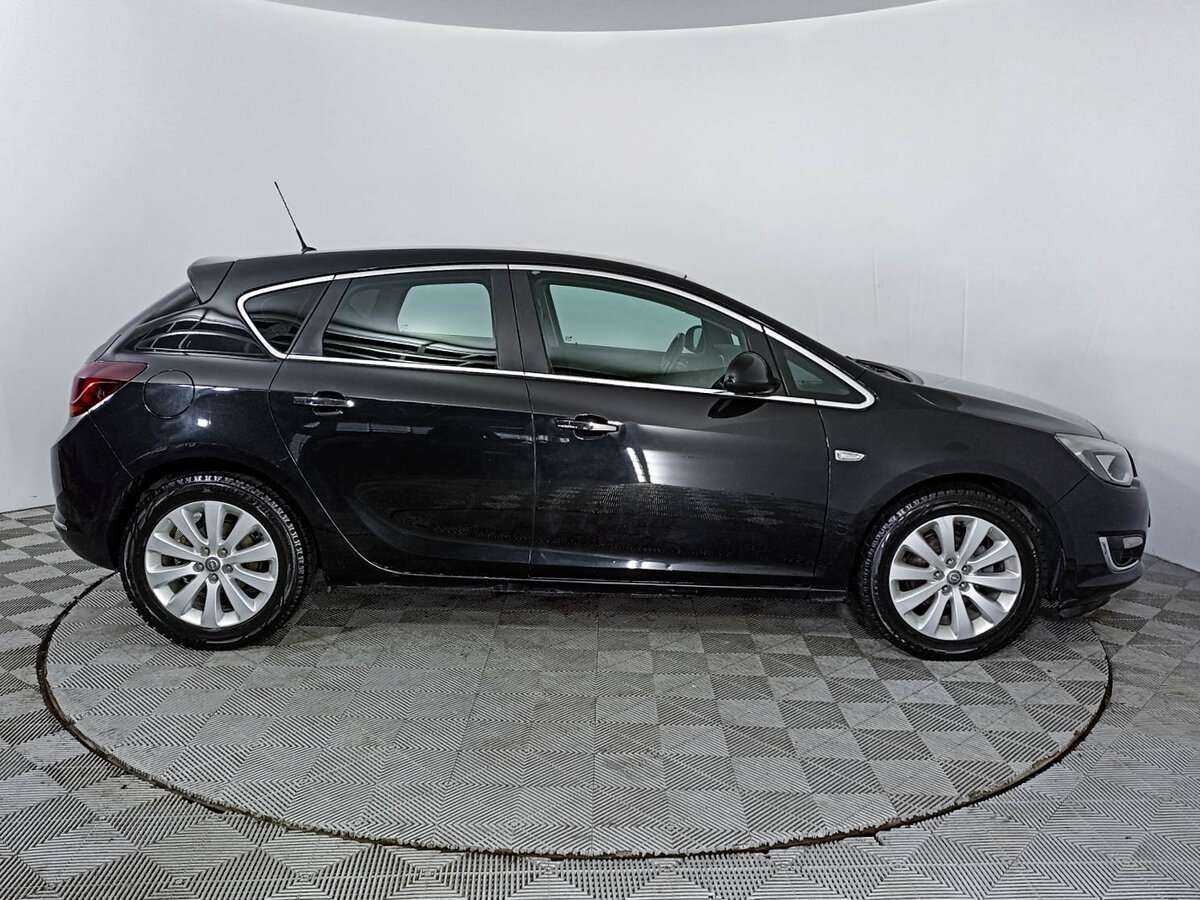 Opel Astra 2012 года с пробегом. Фото: #3