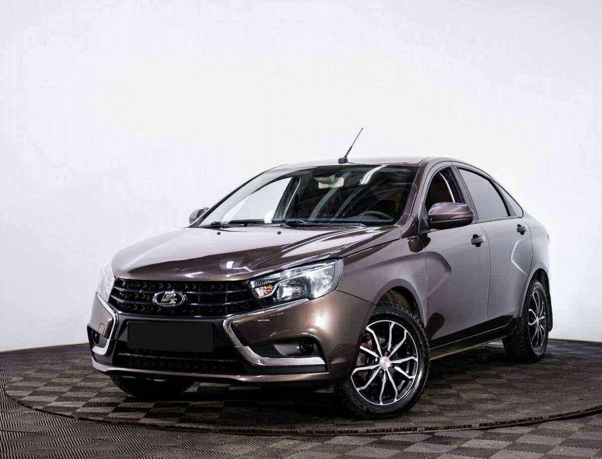 Lada (ВАЗ) Vesta 2018 года с пробегом. Посмотреть фото