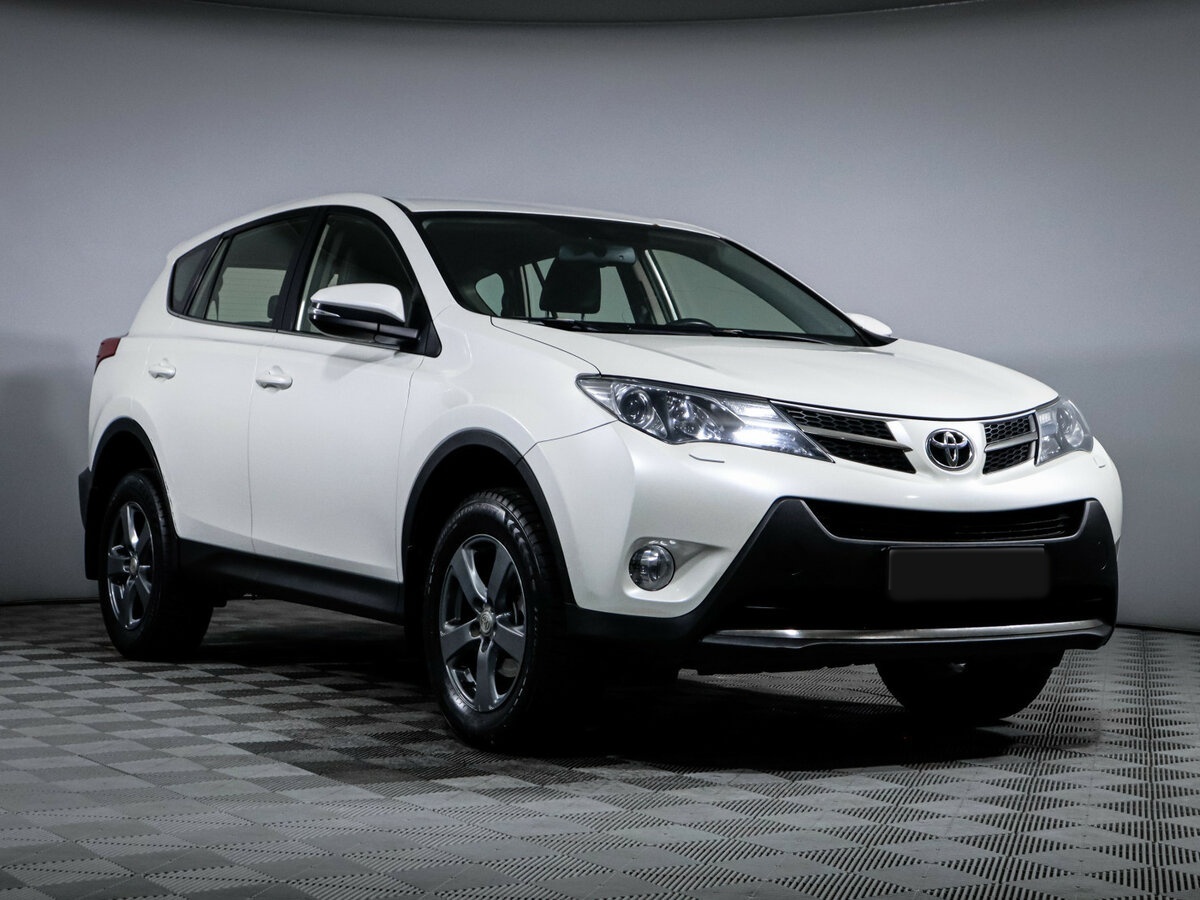 Toyota RAV4 2013 года с пробегом. Фото: #2