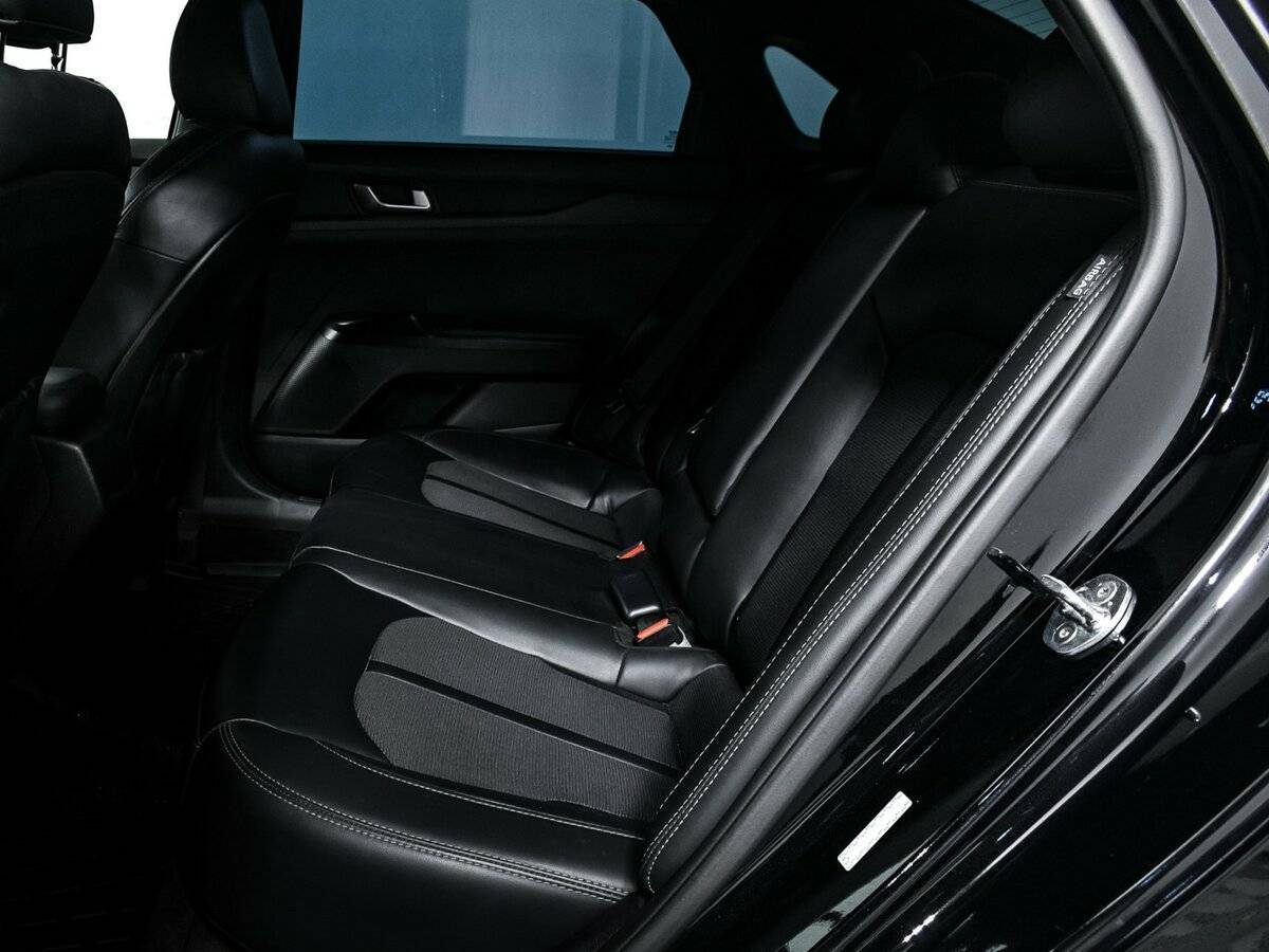 Kia K5 2021 года с пробегом. Фото: #12