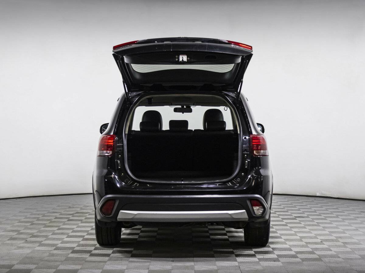 Mitsubishi Outlander 2015 года с пробегом. Фото: #16