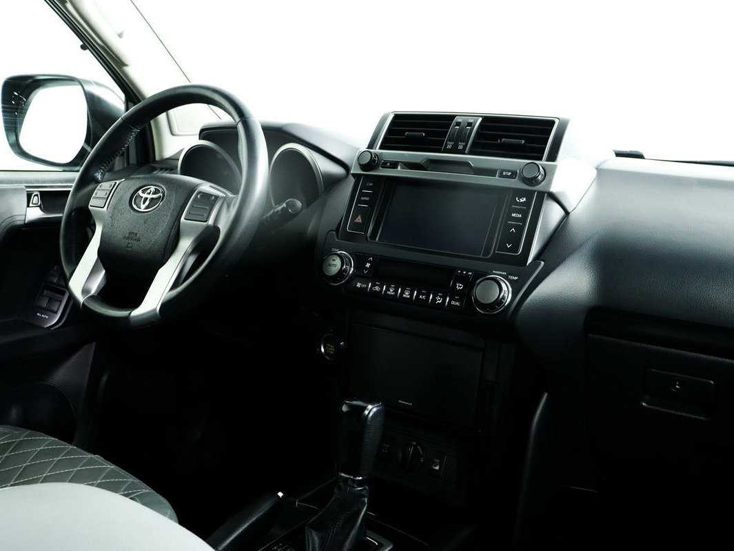 Toyota Land Cruiser Prado 2013 года с пробегом. Фото: #8