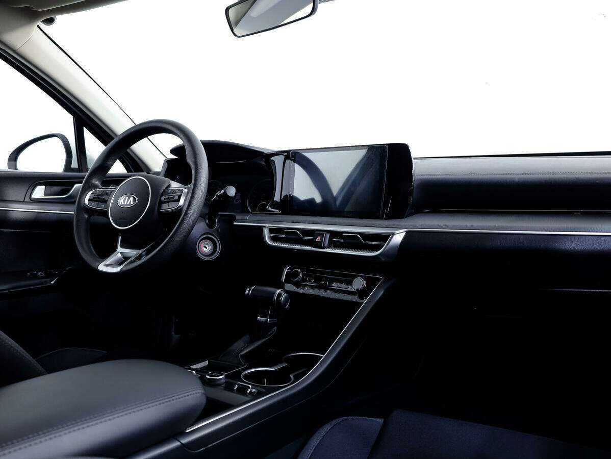 Kia K5 2021 года с пробегом. Фото: #7