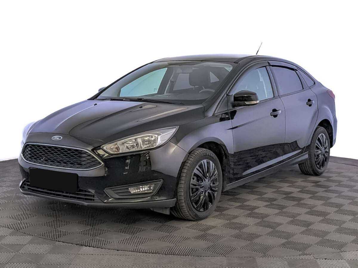 Ford Focus 2017 года с пробегом. Посмотреть фото