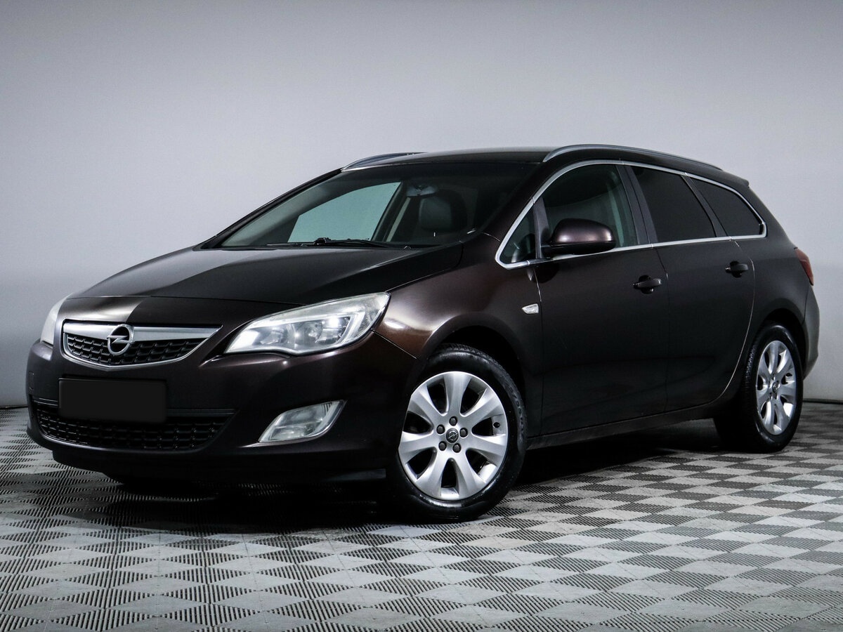 Opel Astra 2012 года с пробегом. Посмотреть фото
