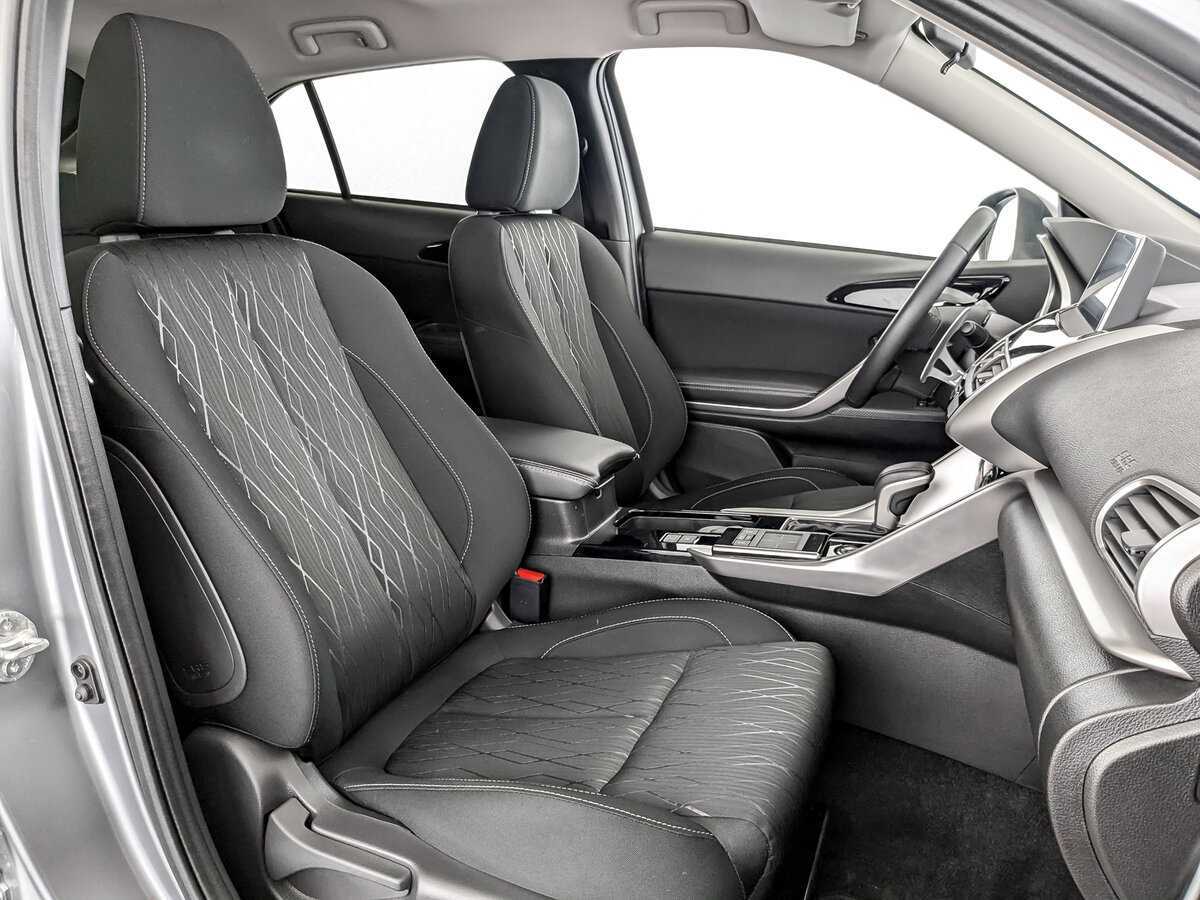 Mitsubishi Eclipse Cross 2019 года с пробегом. Фото: #19