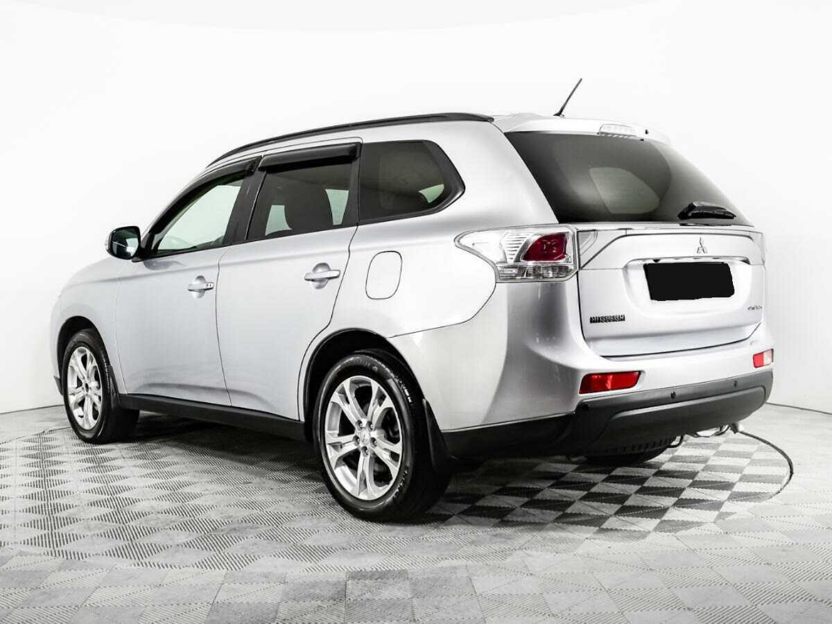Mitsubishi Outlander 2012 года с пробегом. Фото: #5