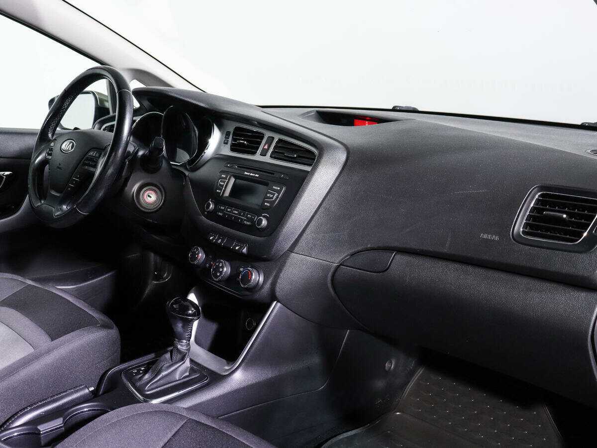 Kia Ceed 2013 года с пробегом. Фото: #9