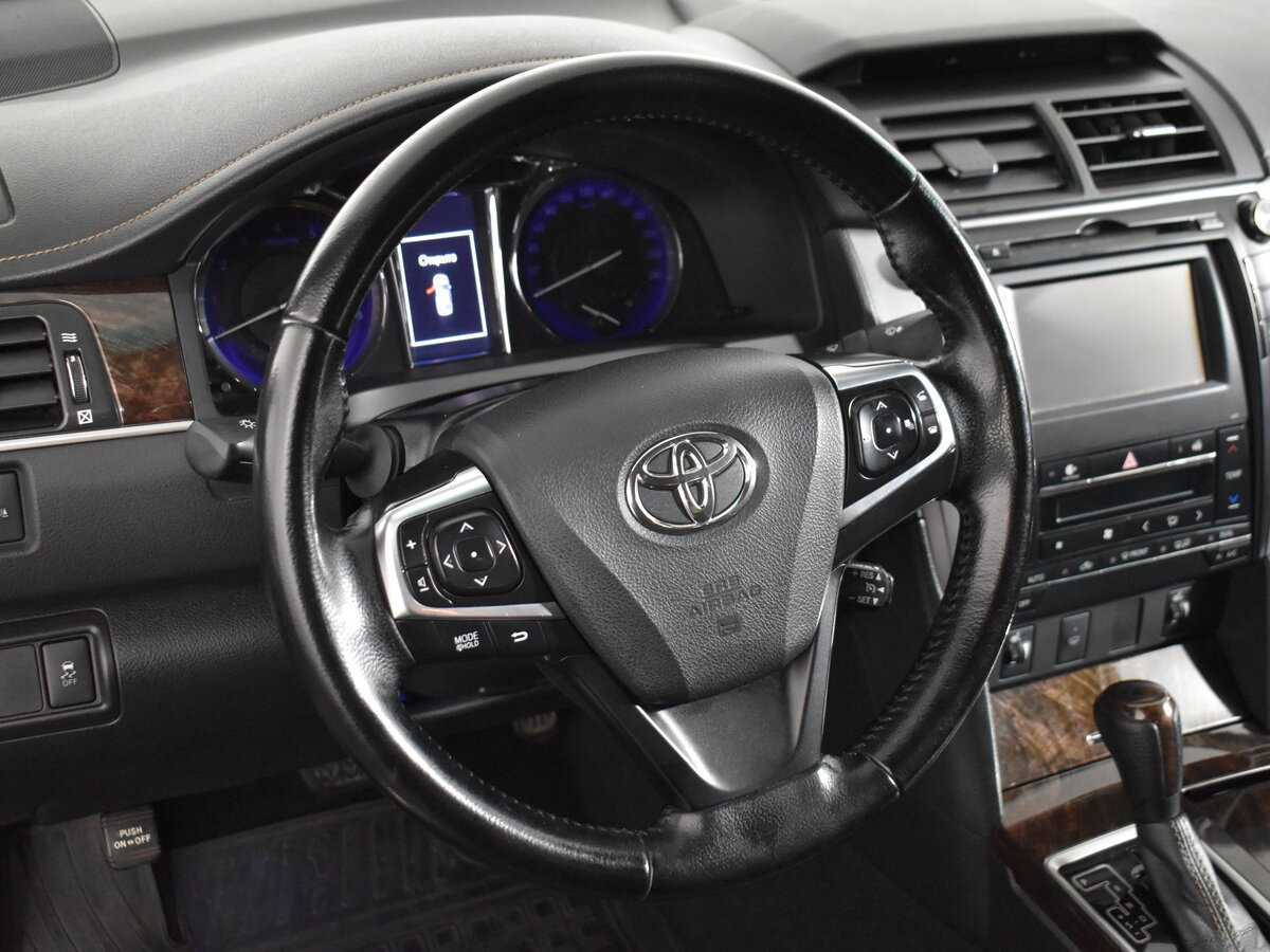 Toyota Camry 2017 года с пробегом. Фото: #10