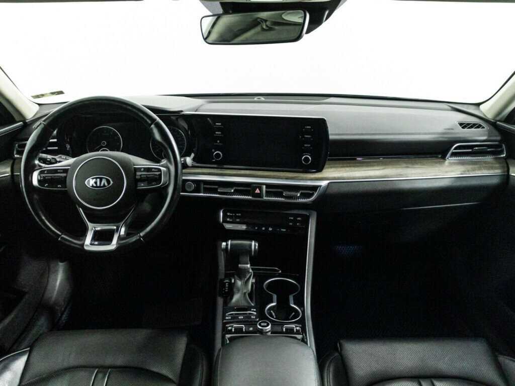 Kia K5 2020 года с пробегом. Фото: #12