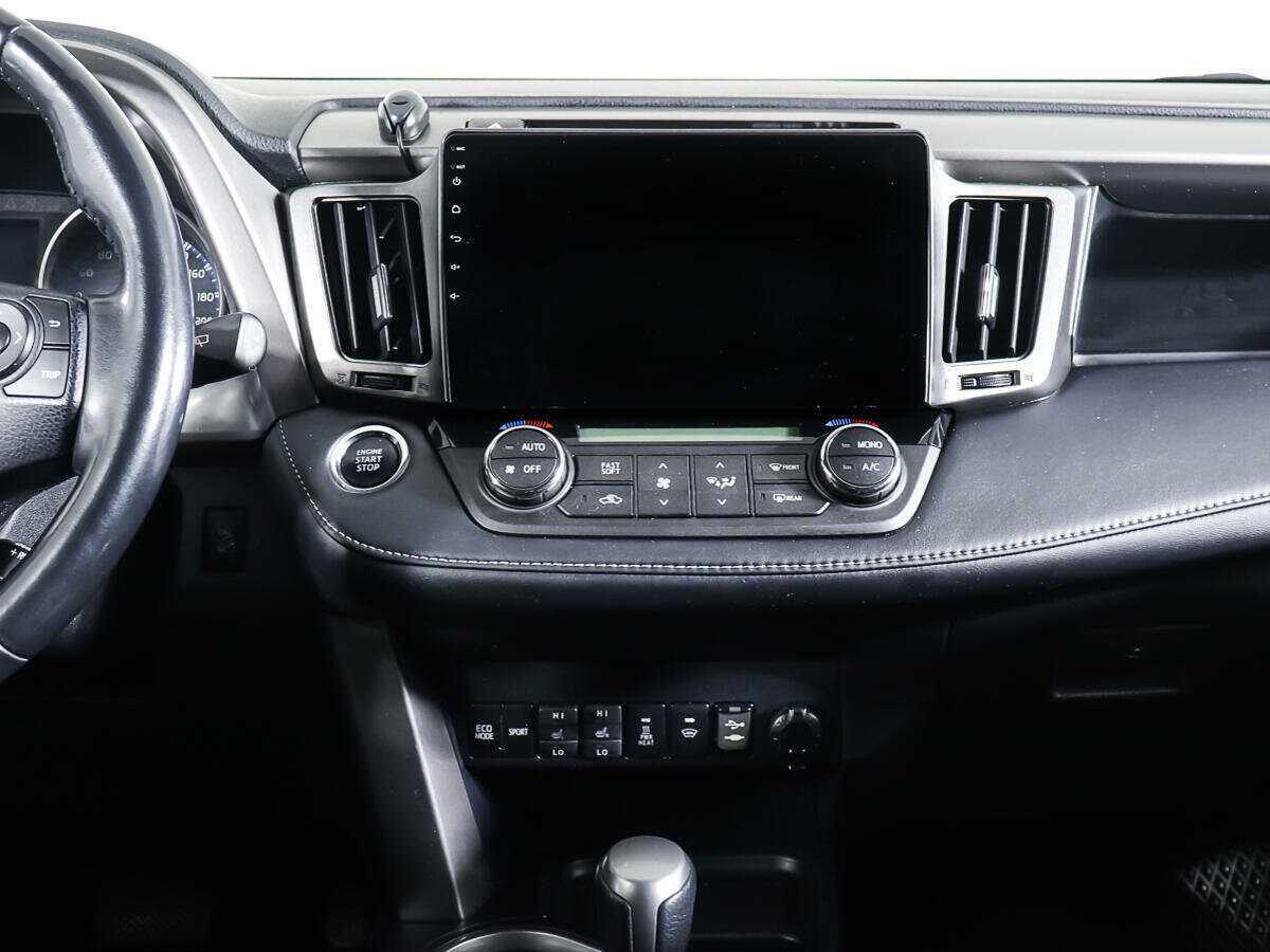 Toyota RAV4 2019 года с пробегом. Фото: #13