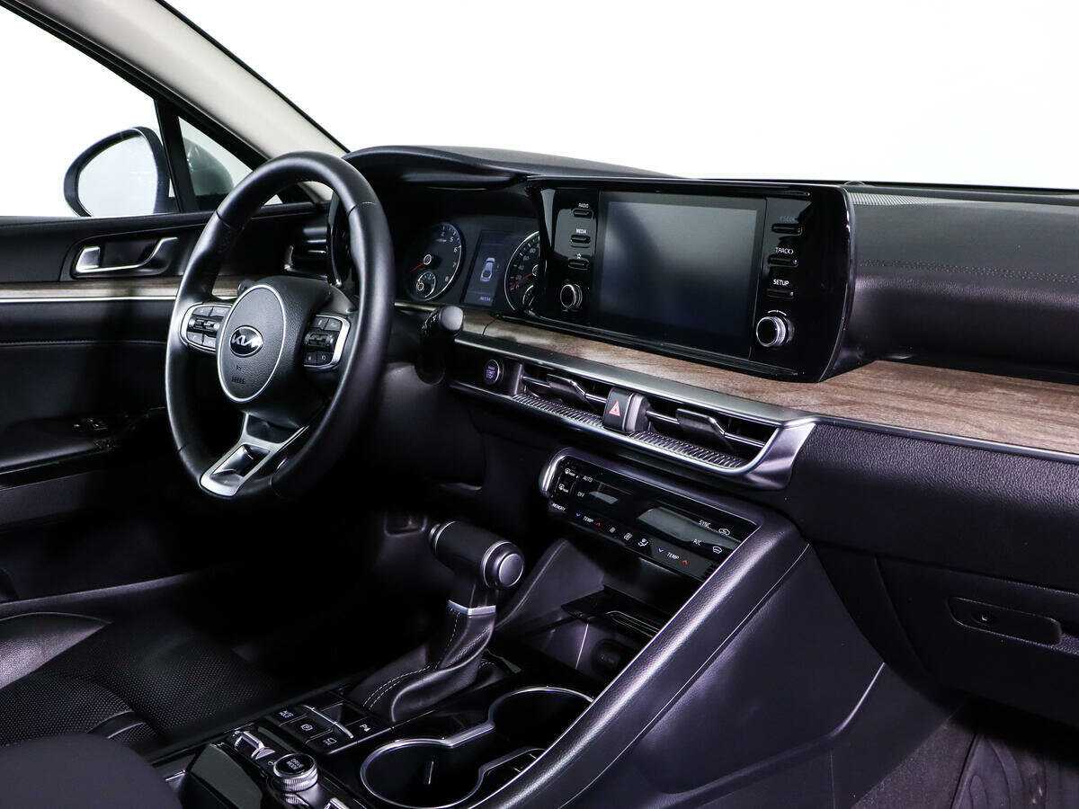 Kia K5 2021 года с пробегом. Фото: #6