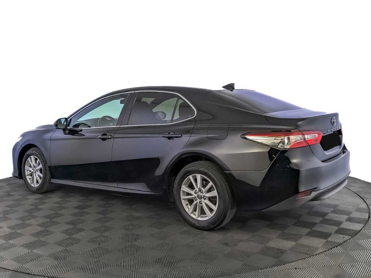 Toyota Camry 2019 года с пробегом. Фото: #6