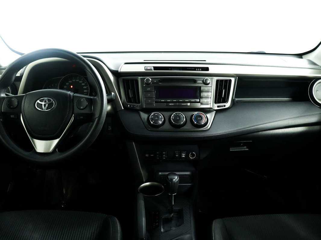 Toyota RAV4 2013 года с пробегом. Фото: #10
