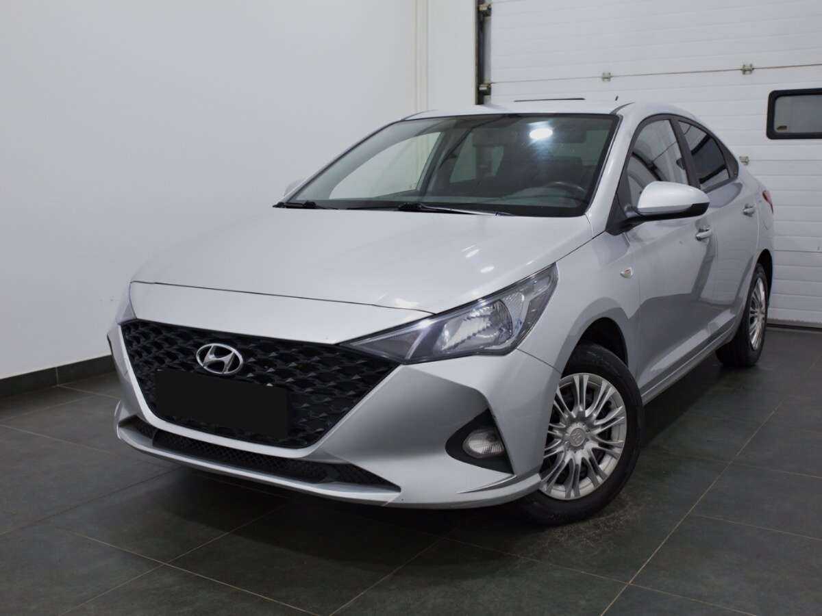 Hyundai Solaris 2020 года с пробегом. Посмотреть фото