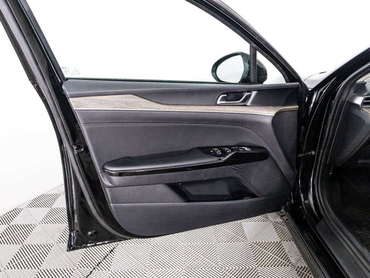 Kia K5 2021 года с пробегом. Фото: #26