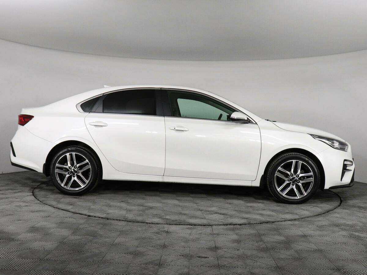 Kia Cerato 2018 года с пробегом. Фото: #3