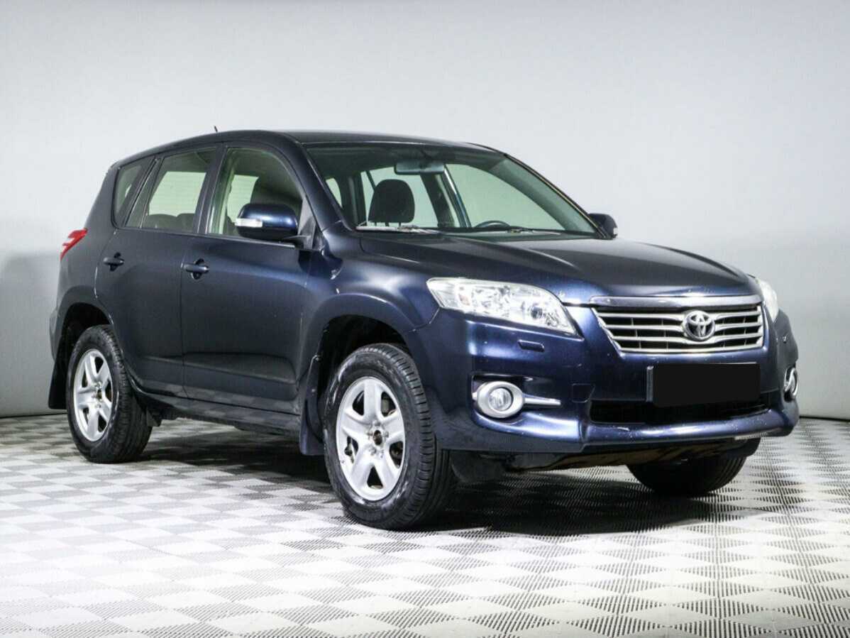 Toyota RAV4 2012 года с пробегом. Фото: #2