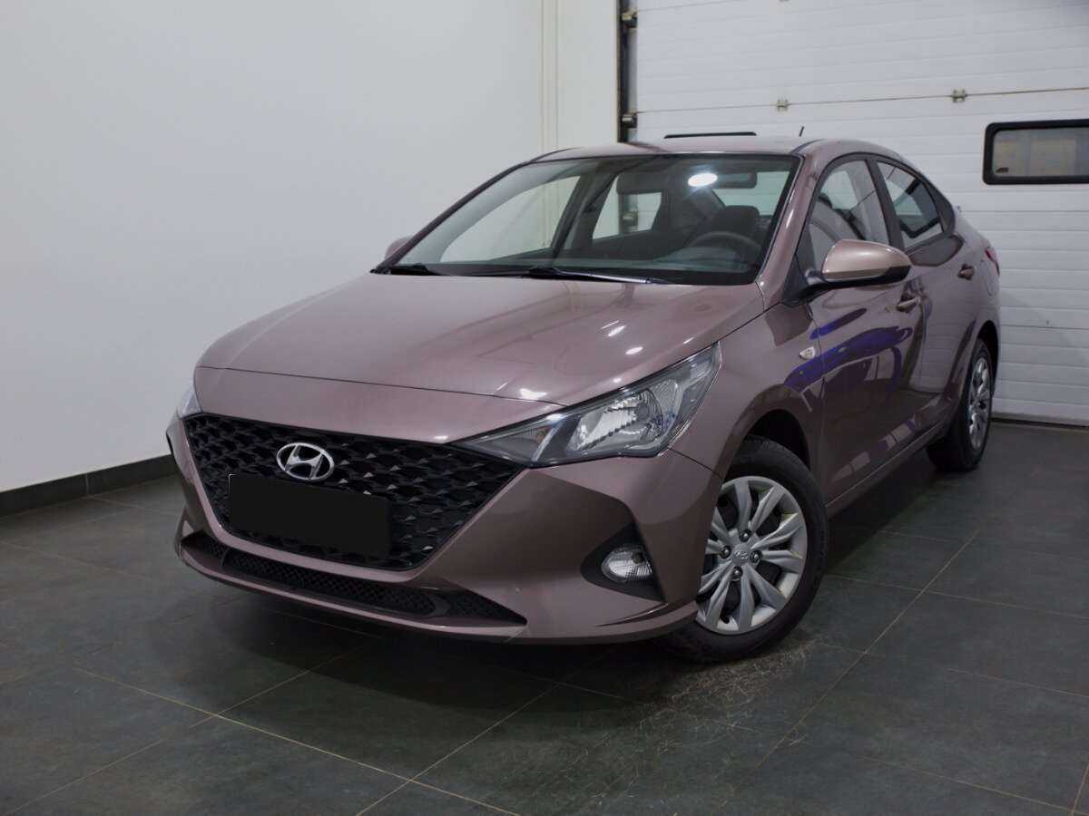 Hyundai Solaris 2020 года с пробегом. Посмотреть фото