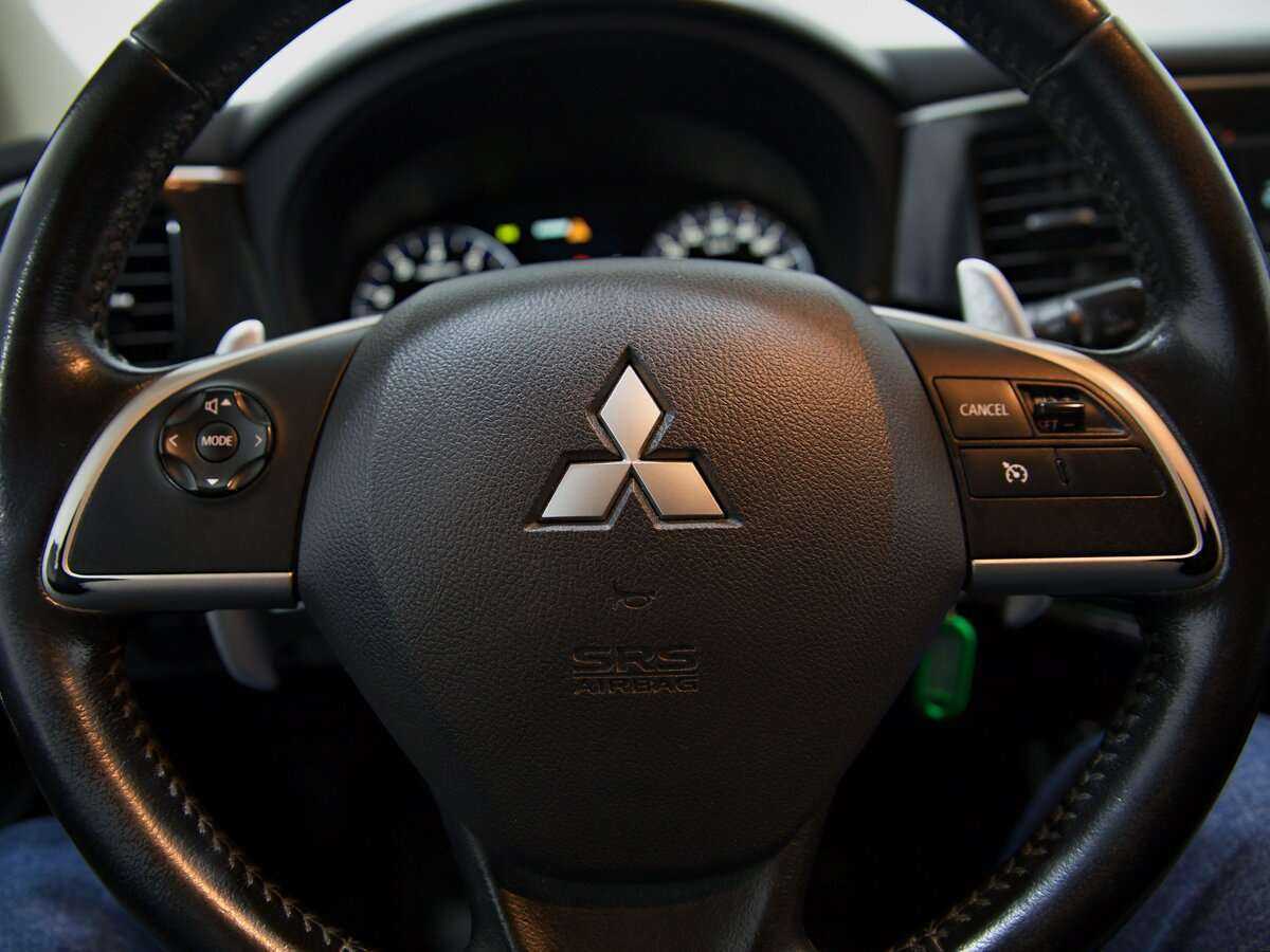 Mitsubishi Outlander 2013 года с пробегом. Фото: #10