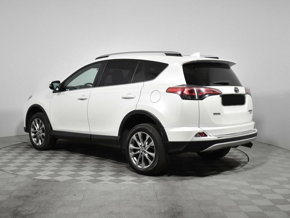Toyota RAV4 2018 года с пробегом. Фото: #6