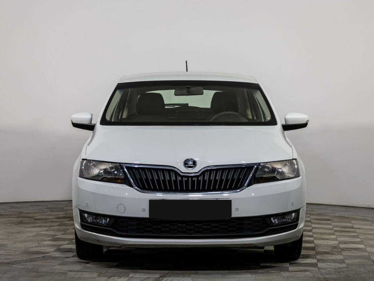 Skoda Rapid 2018 года с пробегом. Посмотреть фото