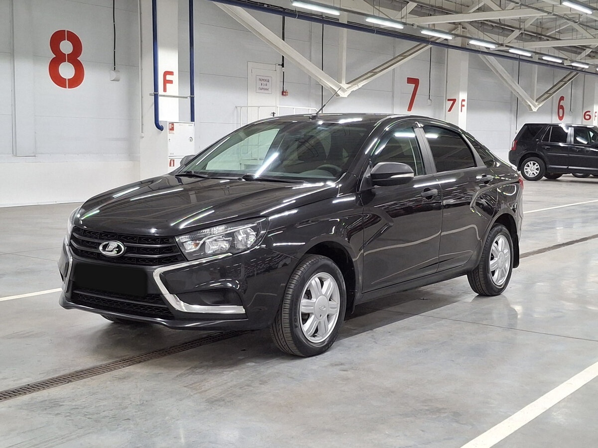 Lada (ВАЗ) Vesta 2018 года с пробегом. Посмотреть фото