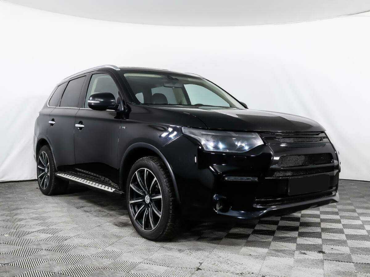 Mitsubishi Outlander 2014 года с пробегом. Фото: #2