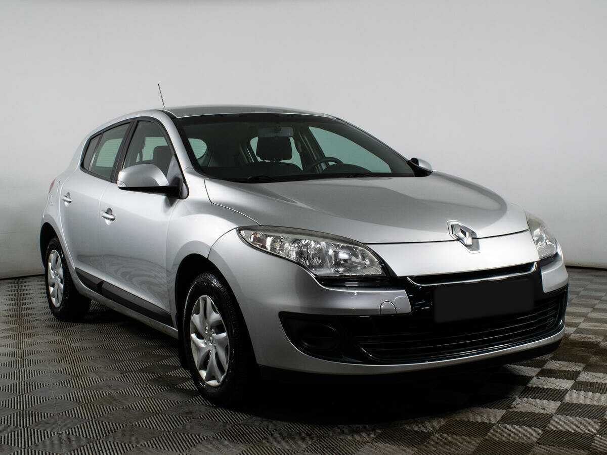 Renault Megane 2012 года с пробегом. Фото: #2