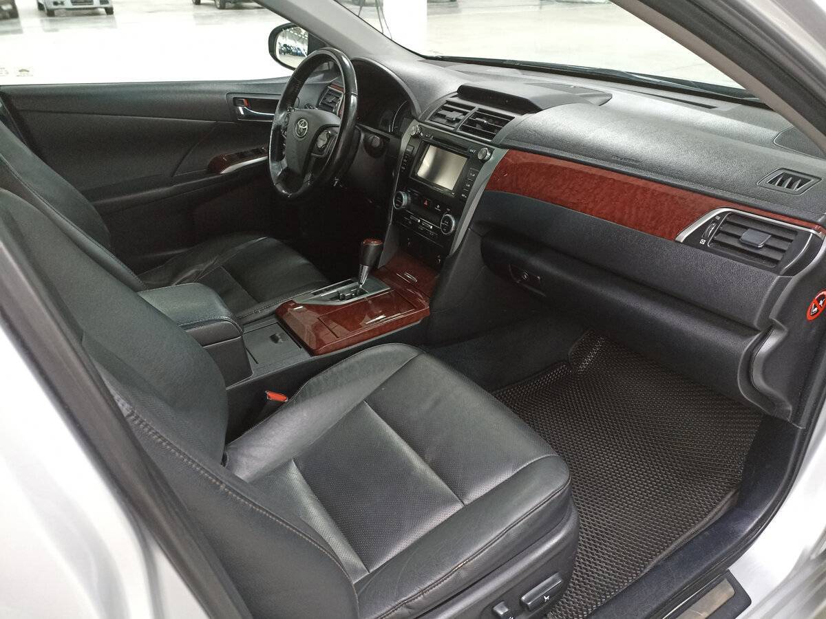 Toyota Camry 2014 года с пробегом. Фото: #10