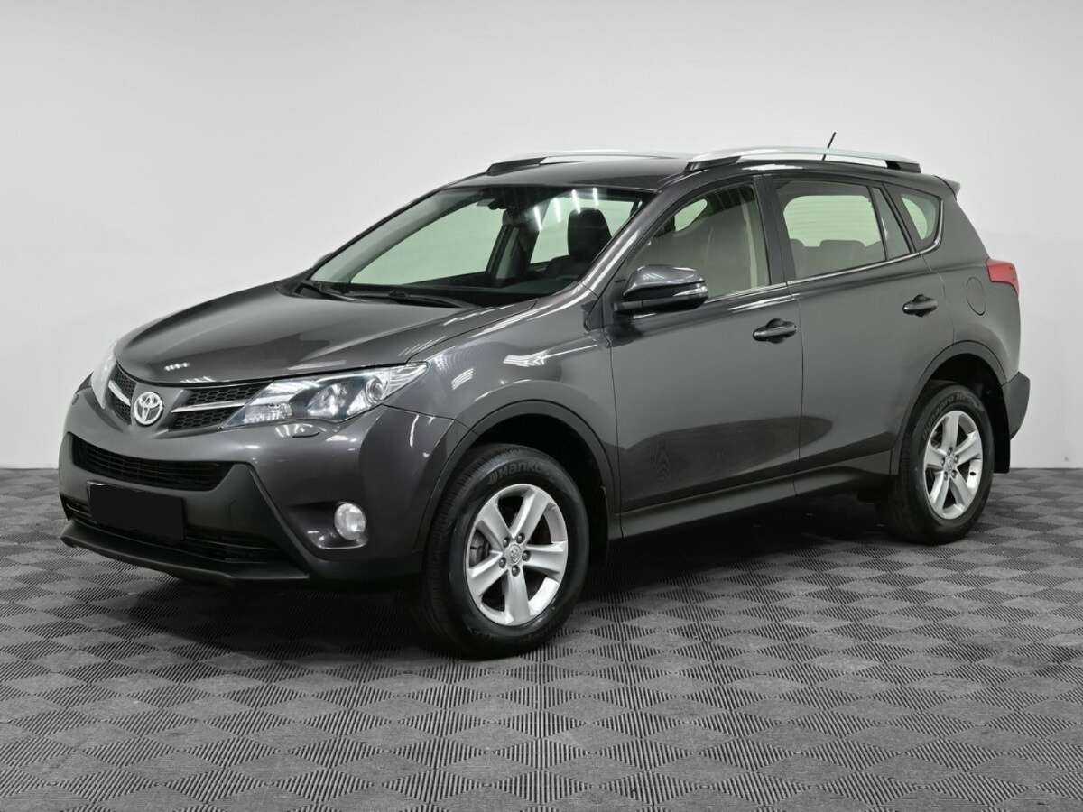 Toyota RAV4 2013 года с пробегом. Посмотреть фото