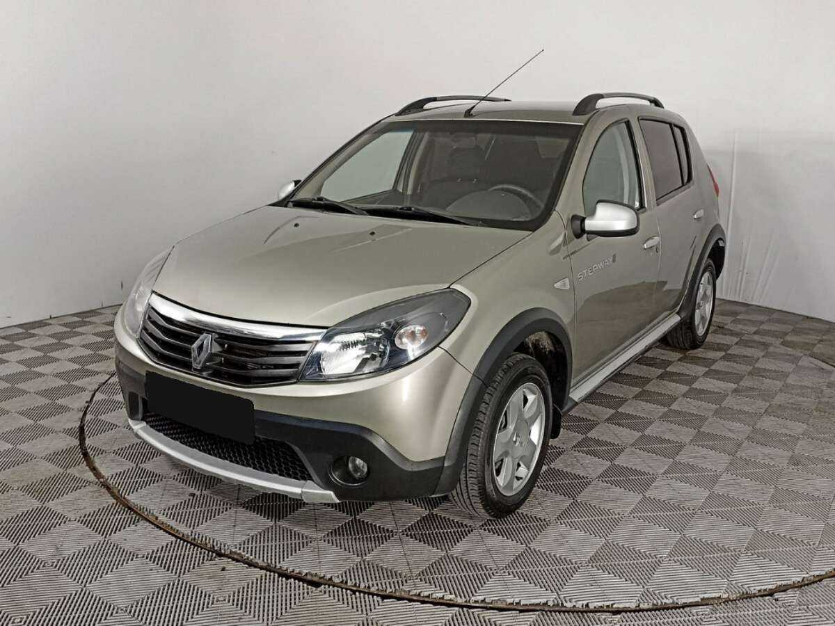 Renault Sandero 2012 года с пробегом. Посмотреть фото