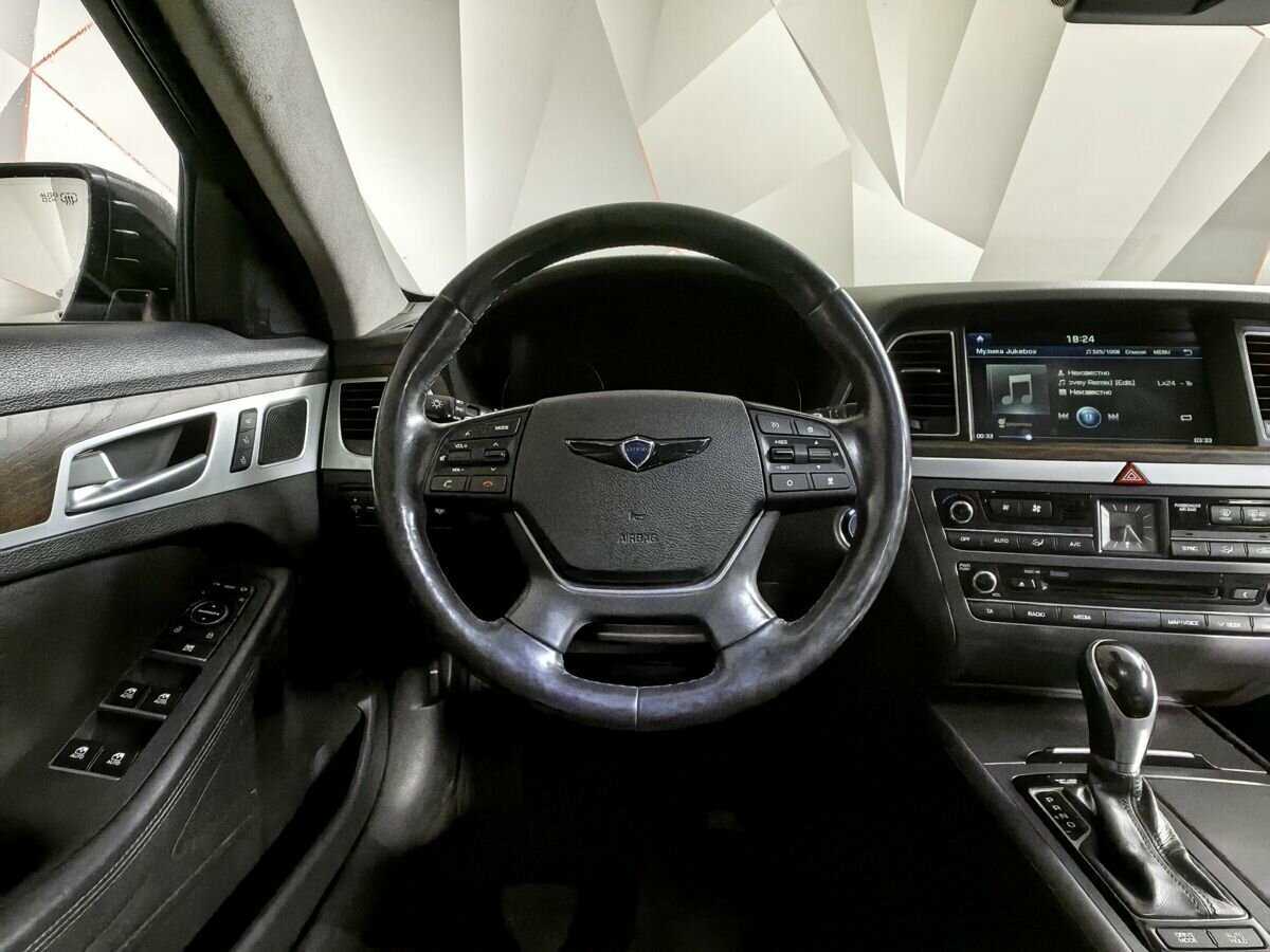 Hyundai Genesis 2014 года с пробегом. Фото: #15