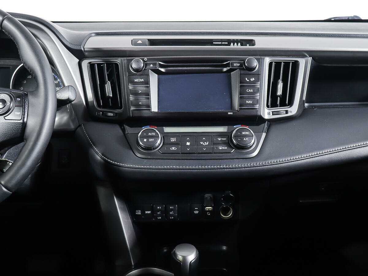 Toyota RAV4 2016 года с пробегом. Фото: #9