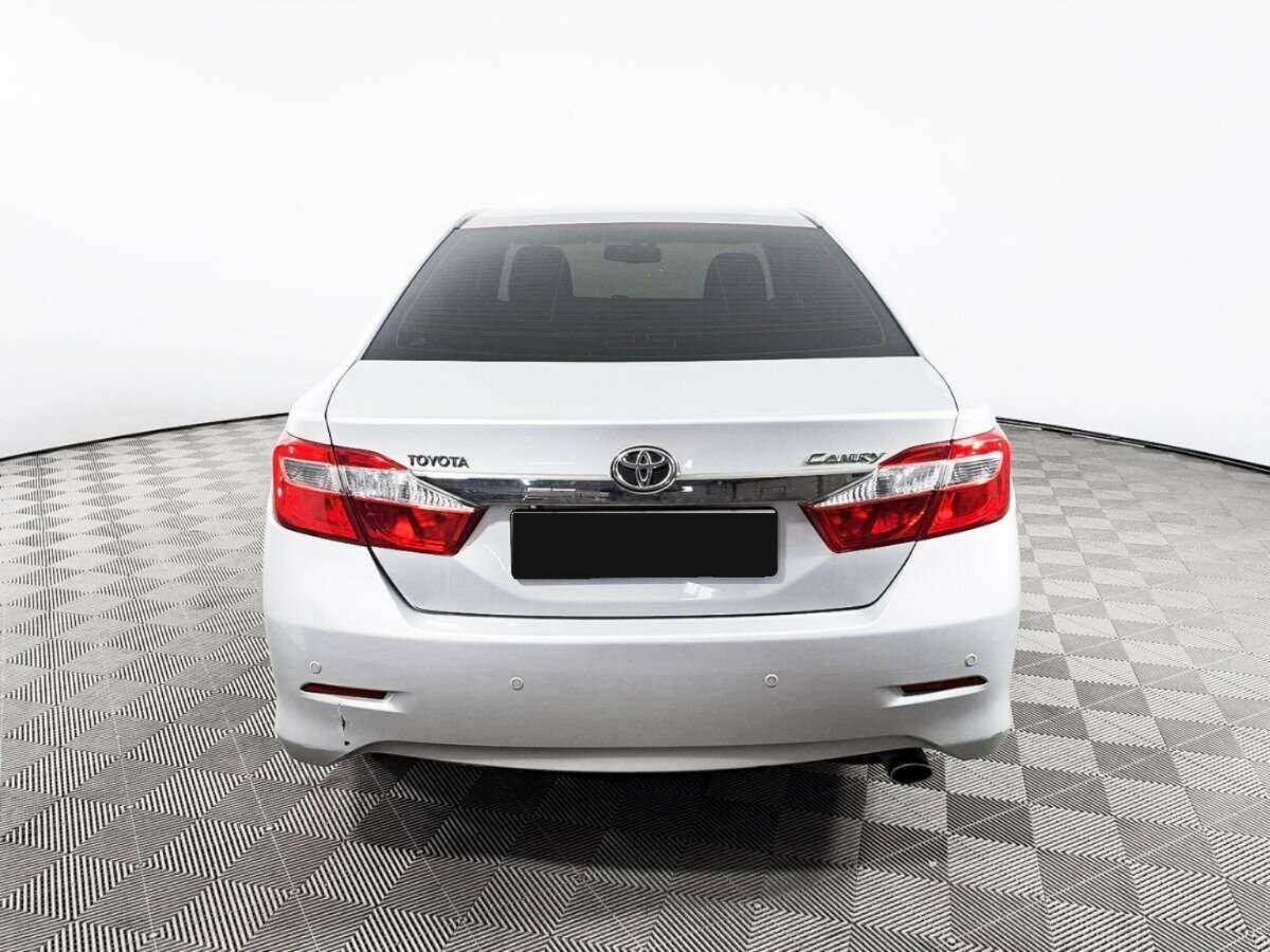 Toyota Camry 2014 года с пробегом. Фото: #4