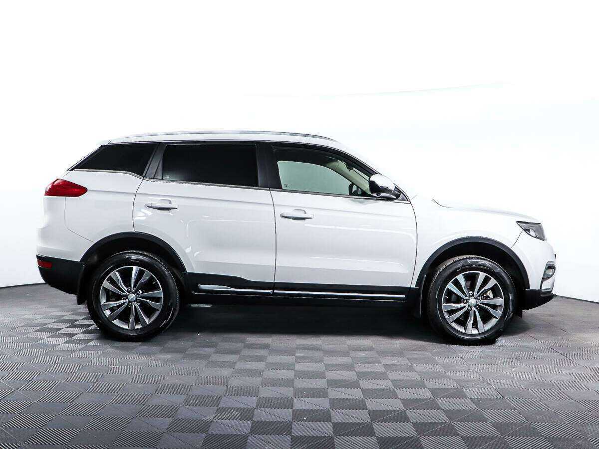 Geely Atlas 2021 года с пробегом. Фото: #3