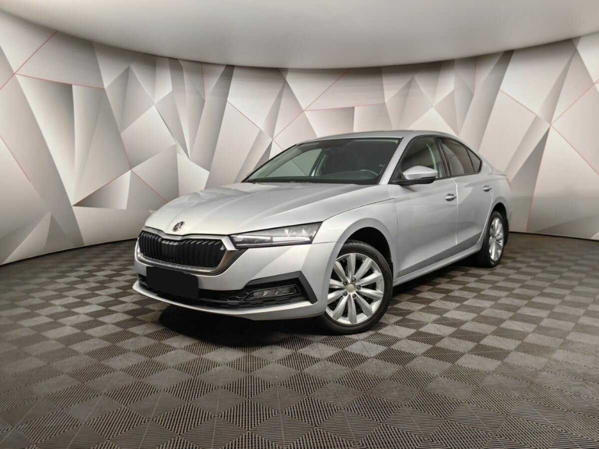 Skoda Octavia 2021 года с пробегом. Посмотреть фото