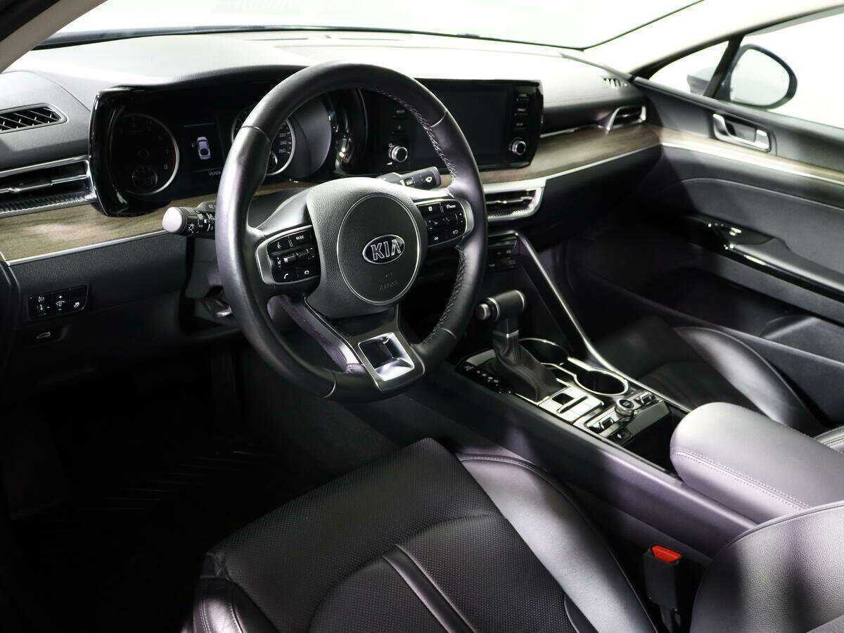 Kia K5 2021 года с пробегом. Фото: #12
