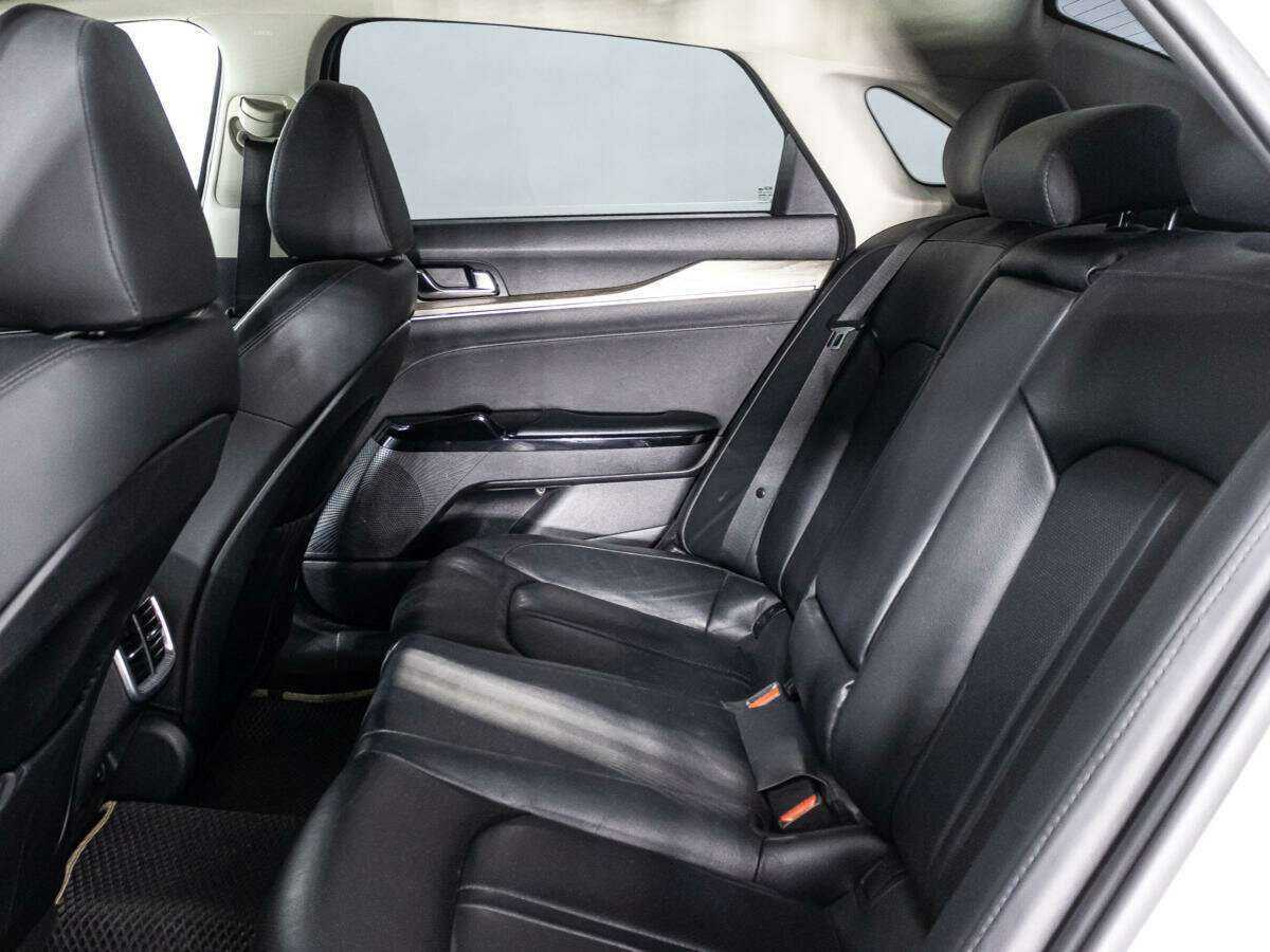 Kia K5 2020 года с пробегом. Фото: #9