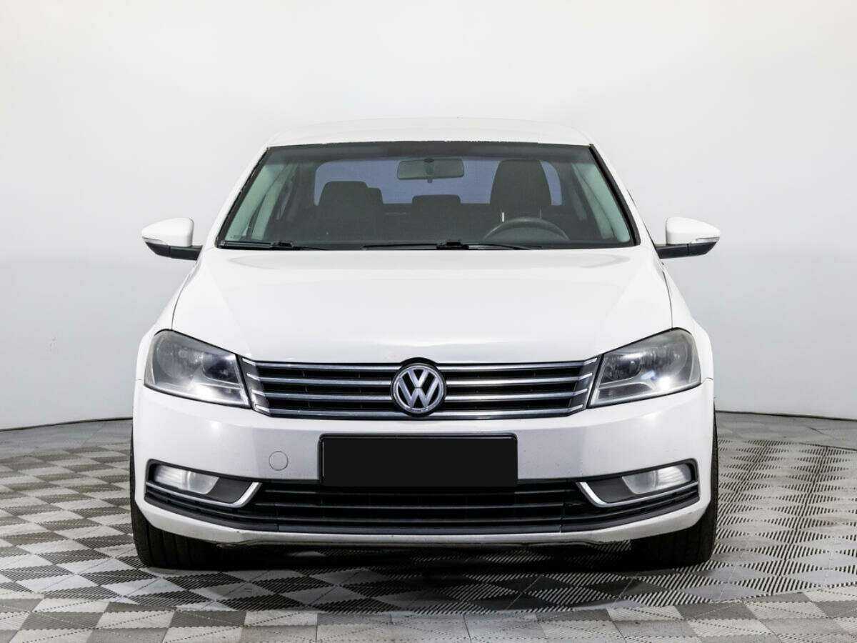 Volkswagen Passat 2012 года с пробегом. Фото: #1