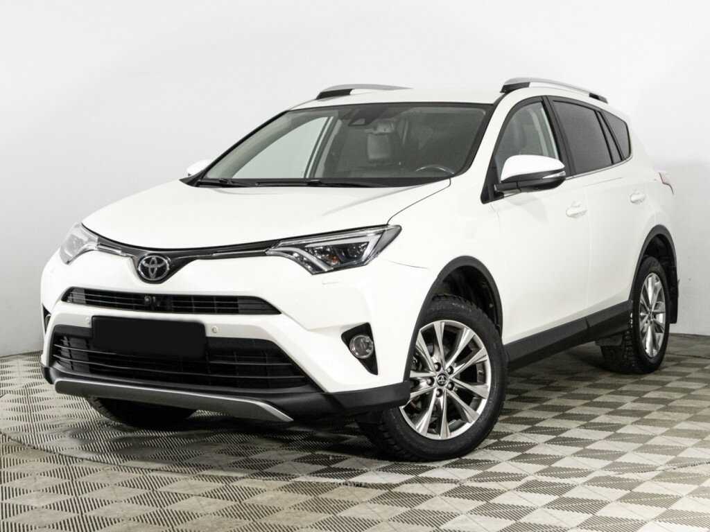 Toyota RAV4 2017 года с пробегом. Посмотреть фото
