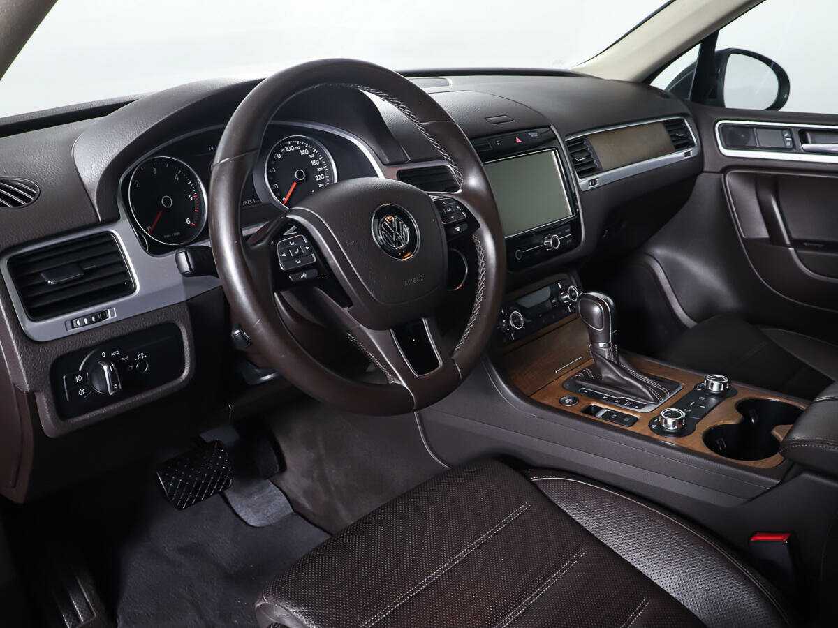 Volkswagen Touareg 2013 года с пробегом. Фото: #12