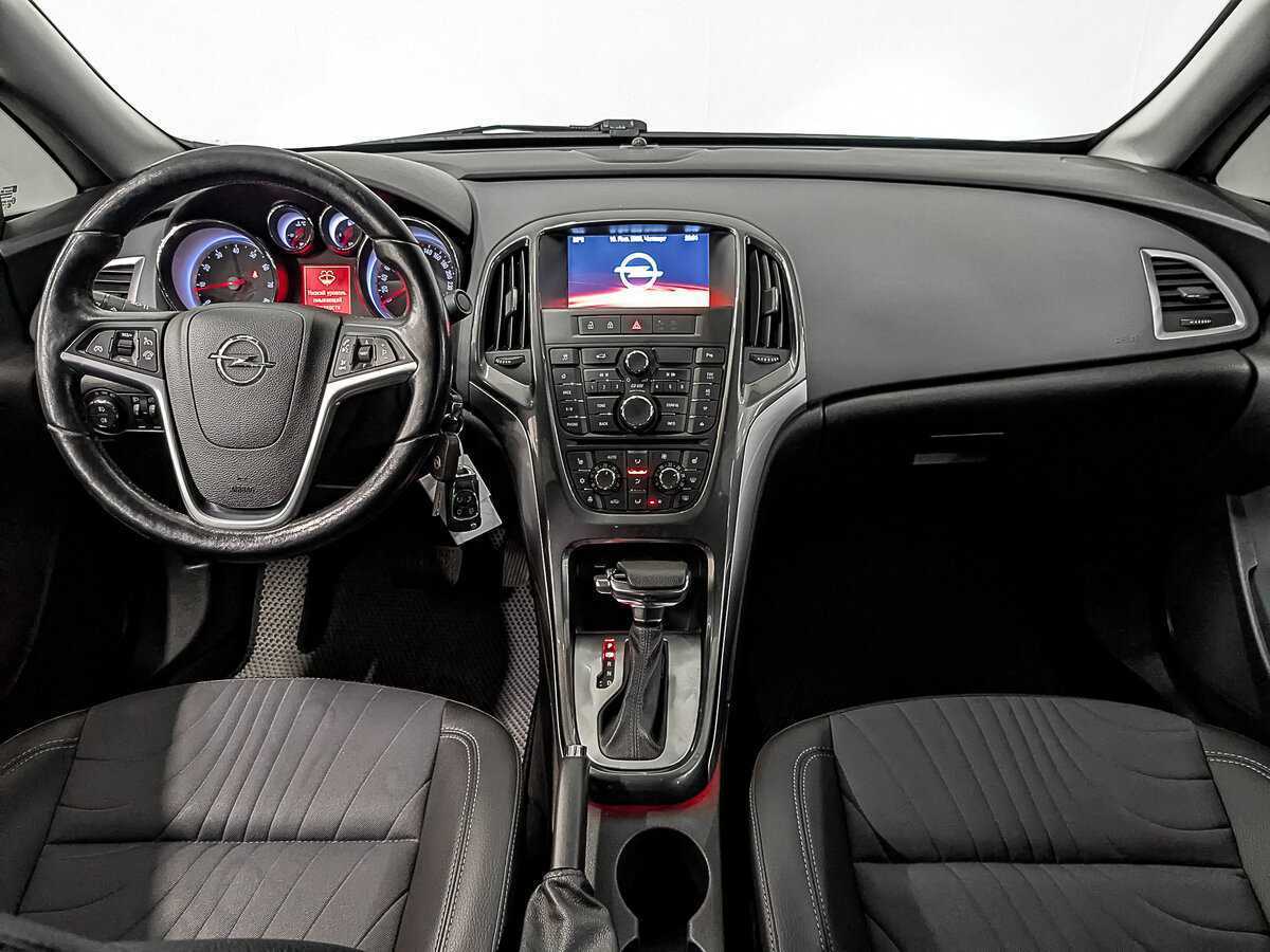 Opel Astra 2014 года с пробегом. Фото: #11