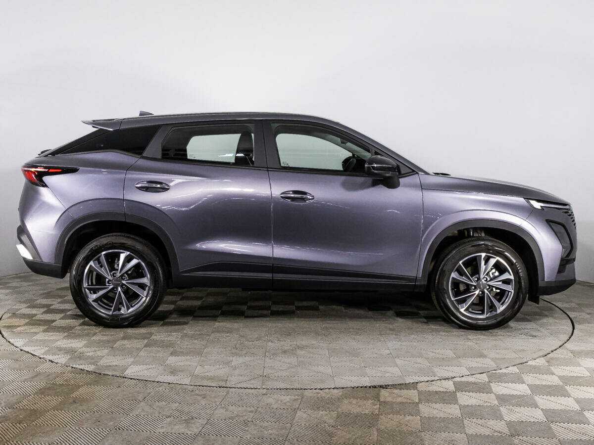 OMODA C5 2024 года с пробегом. Фото: #3