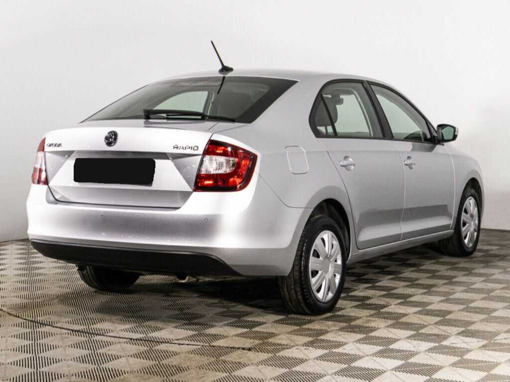 Skoda Rapid 2018 года с пробегом. Фото: #4
