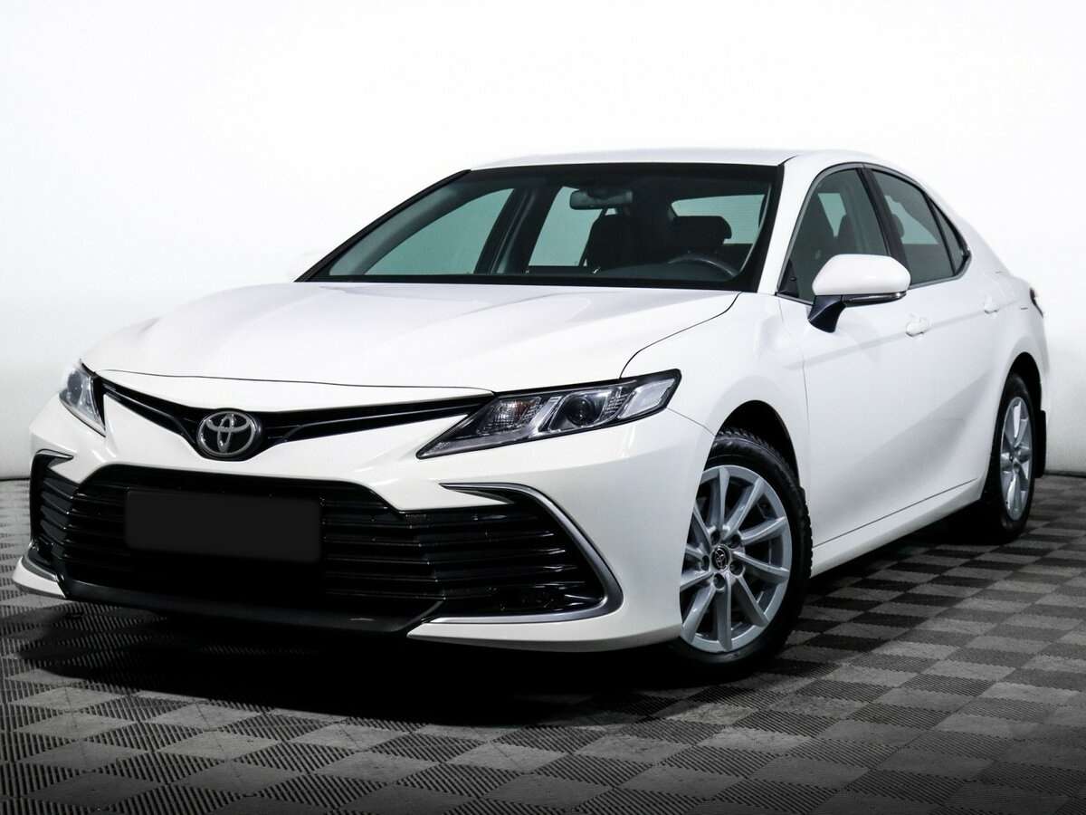 Toyota Camry 2021 года с пробегом. Посмотреть фото